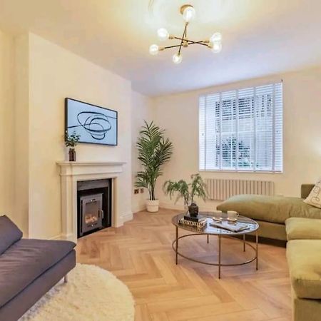 St Marg'S Hideaway; Grade II Listed Luxury Apartment In The Heart Of Cheltenham - Gateway To The Cotswolds! Sleeps 4 - Outdoor Seating And Free Private Parking! Zewnętrze zdjęcie